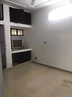 2 BHK + Store Room Apartment For Rent in Sector 17 Dwarka