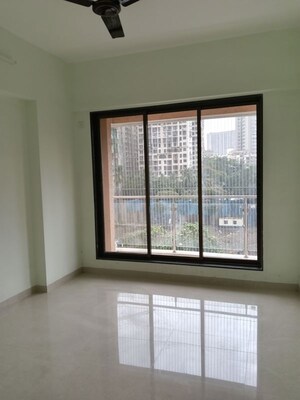 Room in 2.5 BHK Apartment at Patrachawl Mhada, Goregaon West – for Rent