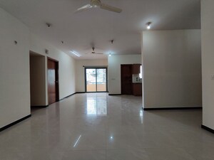Room in 2 BHK Apartment at Pristine Sindhu, Kanakapura Road – for Sale