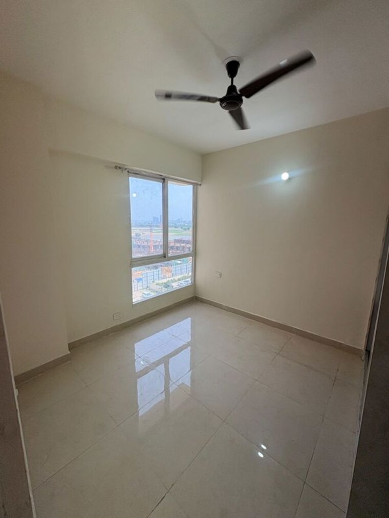 Room, signature-the-millennia-3 2 Bedroom 1000 Sq.Ft. Apartment In Sector 37d Gurgaon 10556882