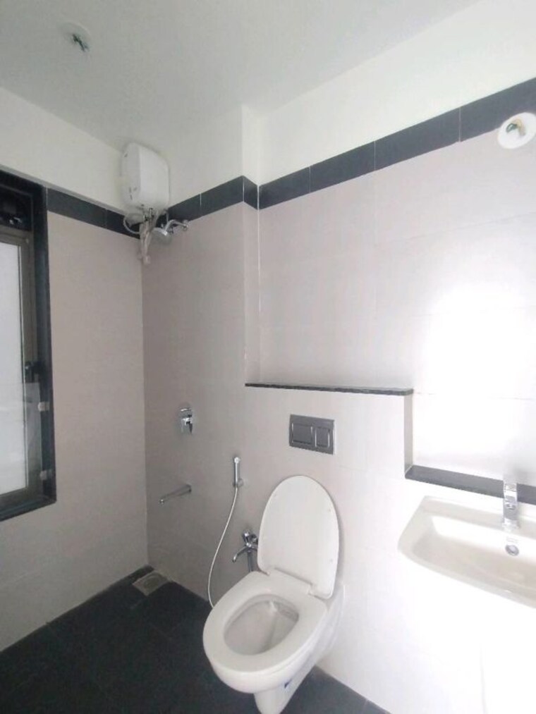 Bathroom, rustomjee-bella-phase-1 1 Bedroom 1050 Sq.Ft. Apartment In Bhandup West Mumbai 10556872