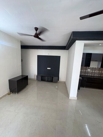 2 BHK 1000 Sq.Ft. Apartment in Signature The Millennia 3