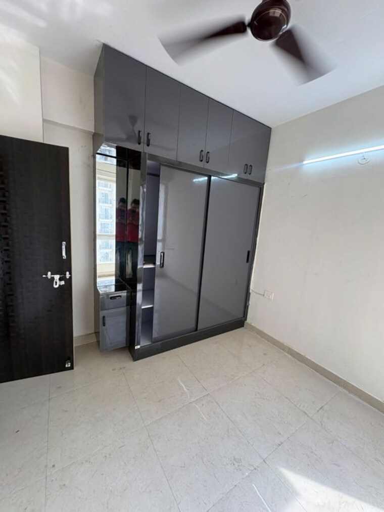 Room, signature-the-millennia-3 2 Bedroom 1000 Sq.Ft. Apartment In Sector 37d Gurgaon 10556901