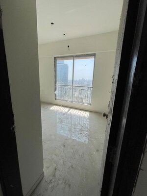 Room in 2 BHK Apartment at Dynamix Divum, Malad East – for Rent