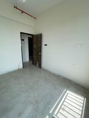 Room in 2 BHK Apartment at Dynamix Divum, Malad East – for Rent