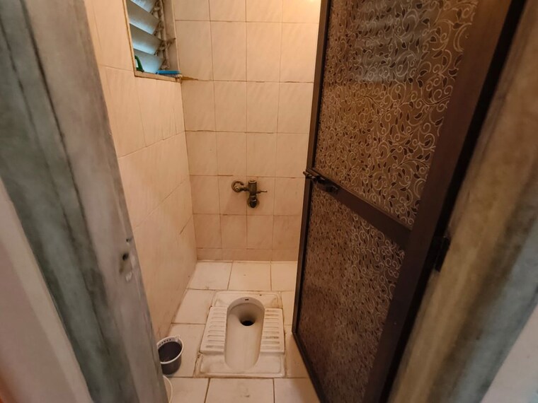 Bathroom, sankalp-chs-malad-east 1 Bedroom 410 Sq.Ft. Apartment In Malad East Mumbai 10556902