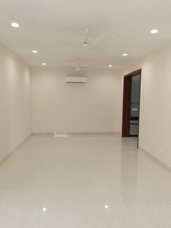 4 BHK + Prayer Room,Study Room Builder Floor For Rent in Sector 11