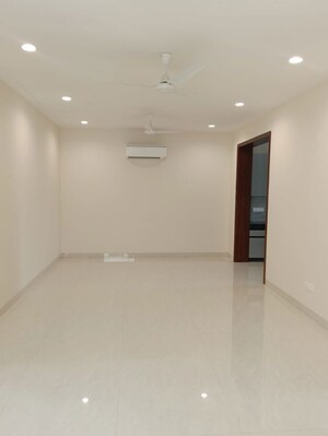 4 BHK Builder Floor For Rent in Sector 11