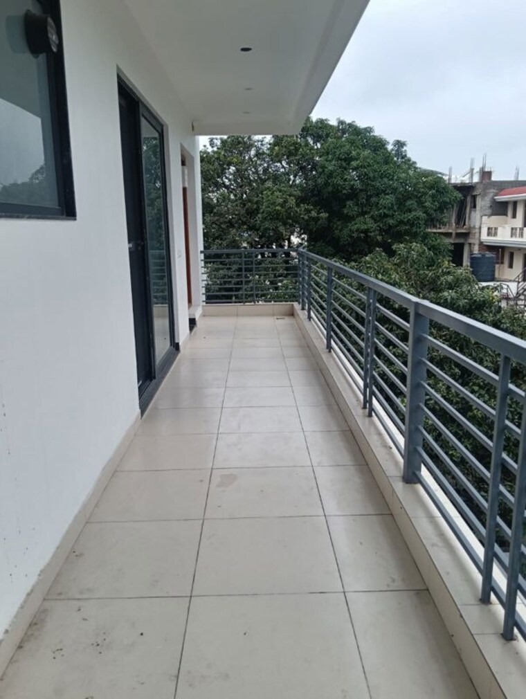 Balcony, sector 11 4 Bedroom 4500 Sq.Ft. Builder Floor In Sector 11 Chandigarh 10556924