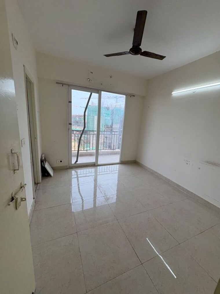 Room, signature-the-millennia-3 2 Bedroom 1000 Sq.Ft. Apartment In Sector 37d Gurgaon 10556946