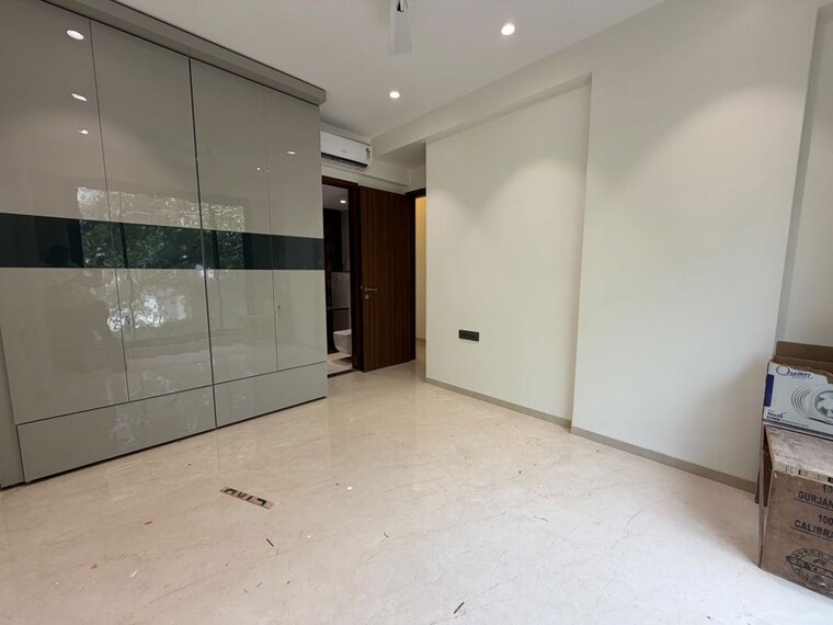 Room, ms-gateway 3 Bedroom 1300 Sq.Ft. Apartment In Juhu Road Mumbai 10556958