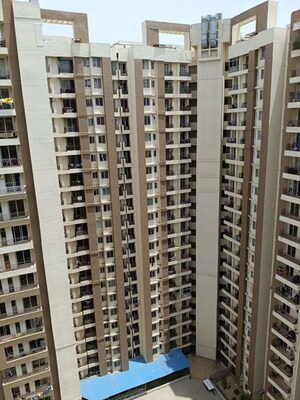 3 BHK Apartment – Exterior View View at Amrapali Kingswood, Sector 4 Greater Noida - for Sale