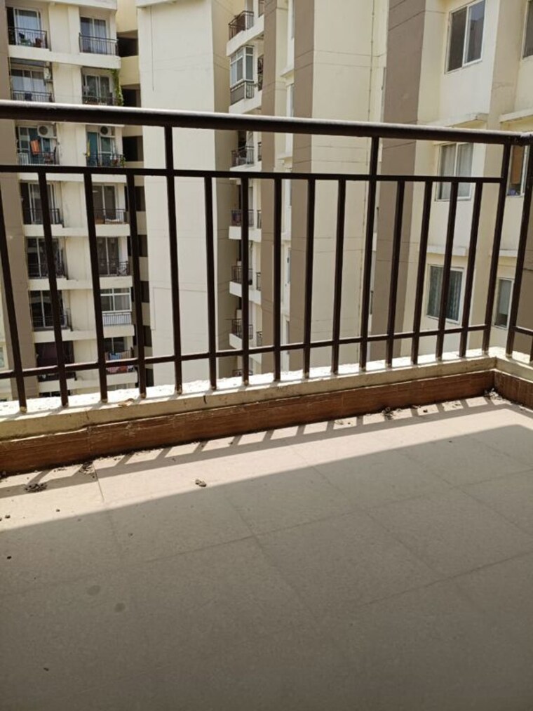 Balcony, amrapali-kingswood 3 Bedroom 1595 Sq.Ft. Apartment In Sector 4 Greater Noida Greater Noida 10396869