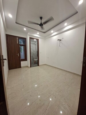 2 BHK Builder Floor For Rent in Chattarpur