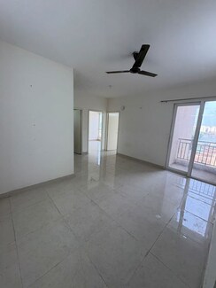 2 BHK Apartment For Rent in Signature The Millennia 3