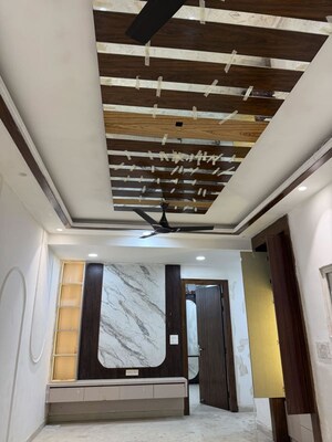 Staircase in 3 BHK Builder Floor at Sector 21 – for Rent