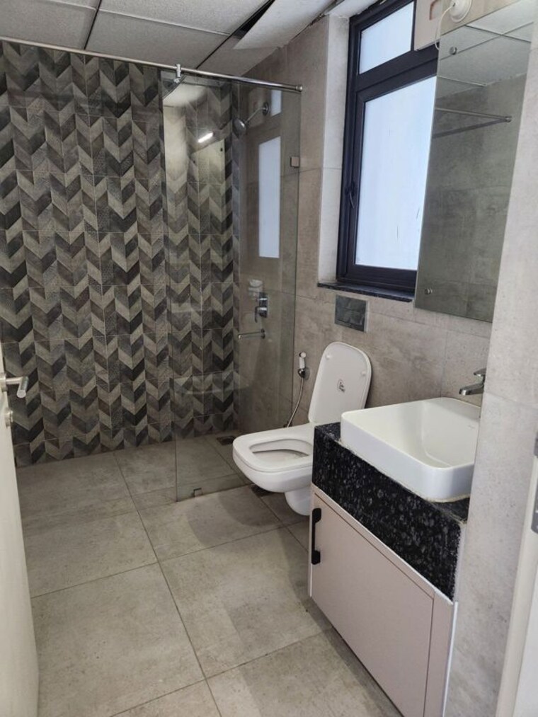 Bathroom, birla-navya 3.5 Bedroom 2150 Sq.Ft. Apartment In Sector 63a Gurgaon 10557013