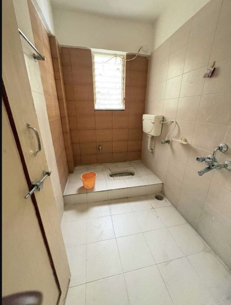 Bathroom, ganesham-phase-i 3 Bedroom 1300 Sq.Ft. Apartment In Pimple Saudagar Pune 10557022