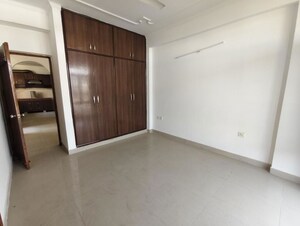 3 BHK Builder Floor For Rent in Sector 21