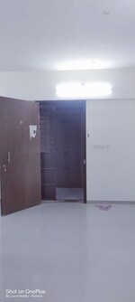 1 BHK + Prayer Room,Servant Room,Study Room,Extra Room,Basement,Store Room 400 Sq.Ft. Apartment in City View Building