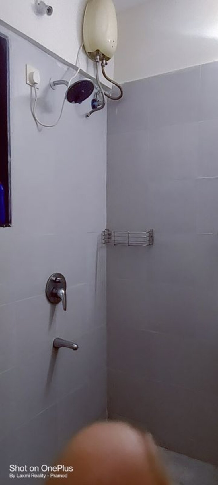 Attached Bathroom, city-view-building 1 Bedroom 400 Sq.Ft. Apartment In Worli Mumbai 10557026