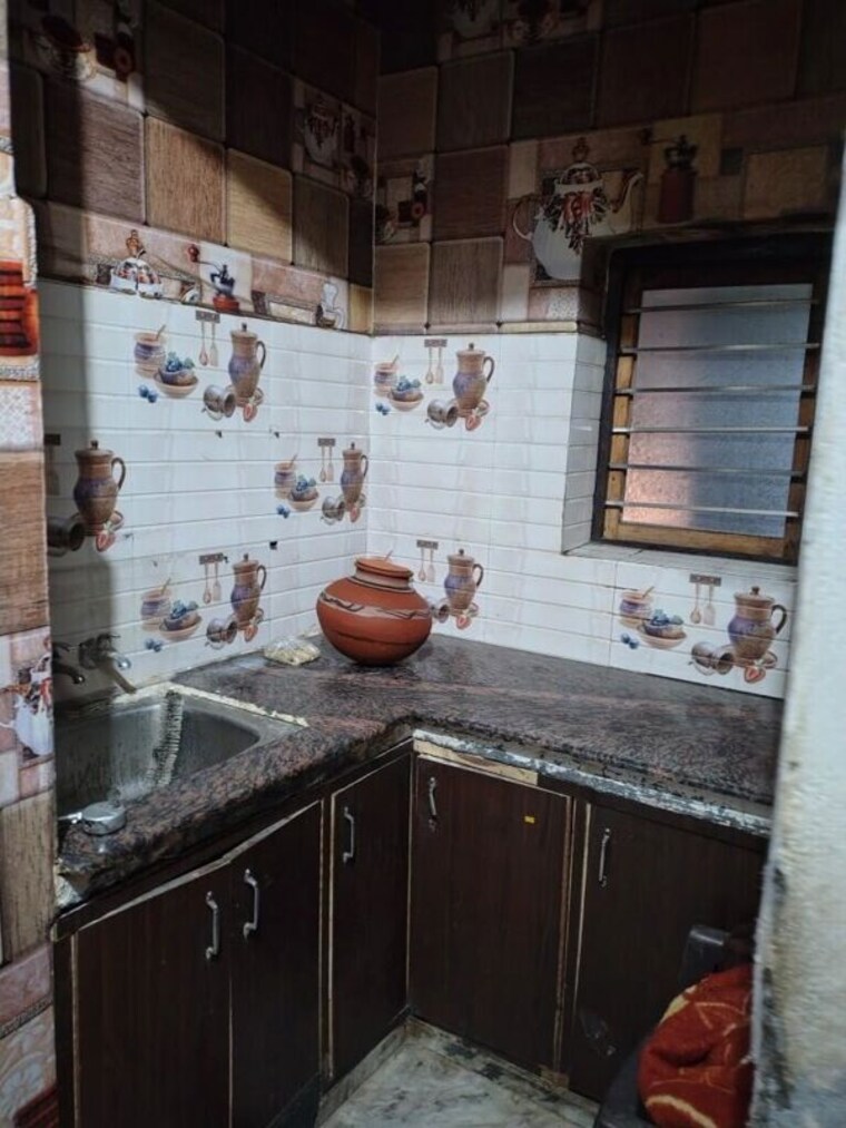 Kitchen, sector 23 3 Bedroom 1520 Sq.Ft. Builder Floor In Sector 23 Gurgaon 10557033