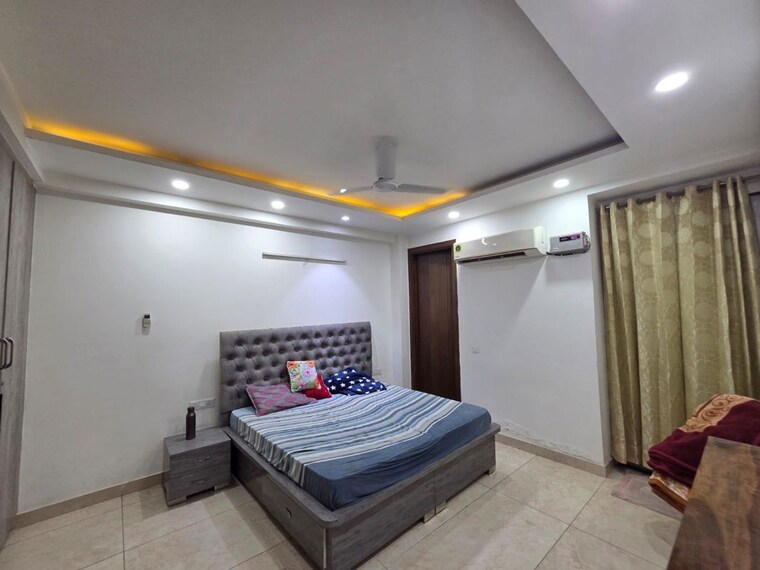 Bedroom, sector 23 3 Bedroom 1520 Sq.Ft. Builder Floor In Sector 23 Gurgaon 10557042