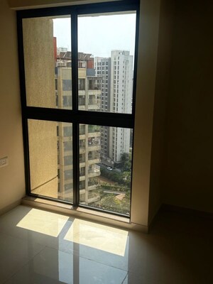 Room in 2 BHK Apartment at Lodha Casa Supremo, Mira Road East – for Rent