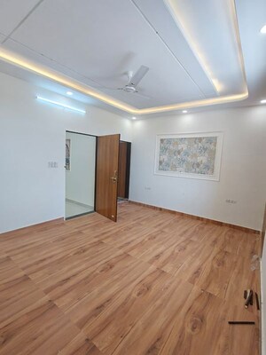 Room in 6 BHK Villa at Mansarovar – for Sale