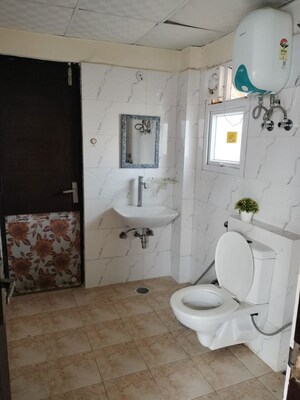 Bathroom in 3.5 BHK Apartment at Mahagun Moderne, Sector 78 – for Rent