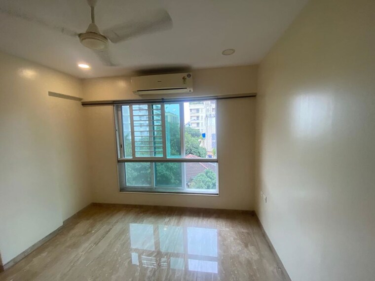 Room, khar west 2 Bedroom 729 Sq.Ft. Apartment In Khar West Mumbai 10557079