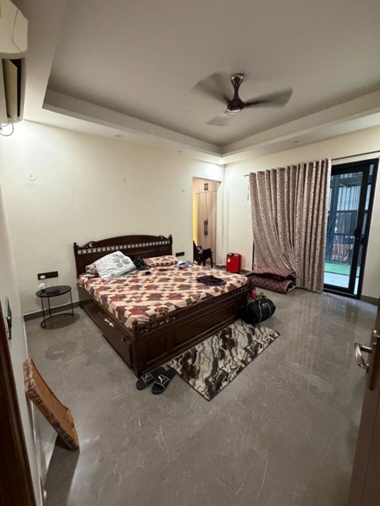 Bedroom, sushant lok iii 3 Bedroom 1500 Sq.Ft. Builder Floor In Sushant Lok Iii Gurgaon 10557084