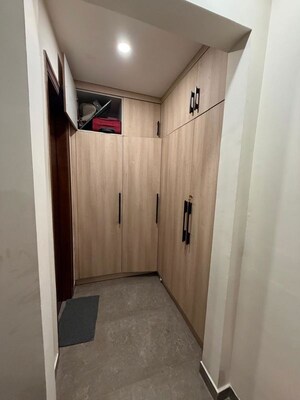 Furnished Amenities in 3 BHK Builder Floor at Sushant Lok Iii – for Rent