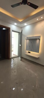 3 BHK + Prayer Room 180 Sq.Yd. Builder Floor in BPTP District 3