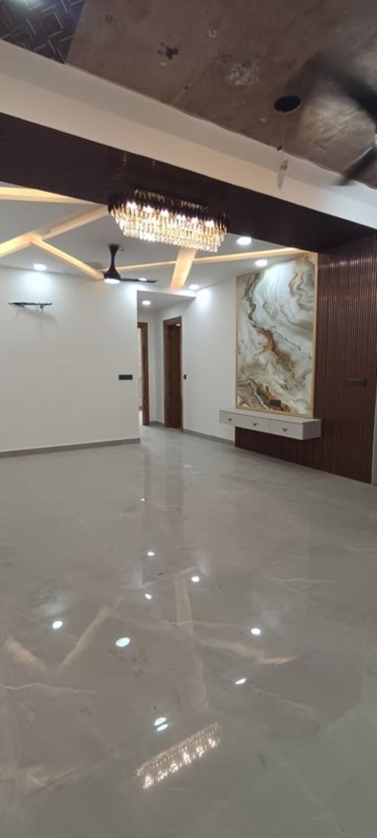 Room, bptp-district-3 3 Bedroom 180 Sq.Yd. Builder Floor In Sector 85 Faridabad 10557119