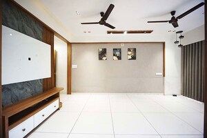 Team Area in 3 BHK Apartment at Vastral – for Sale