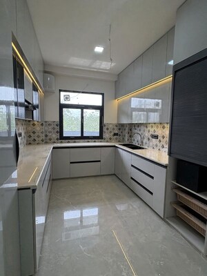 Kitchen in 3 BHK Builder Floor at Sector 21 – for Rent