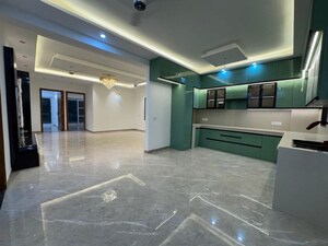 Parking in 6+ BHK Independent House at Palam Vihar Residents Association, Palam Vihar – for Rent