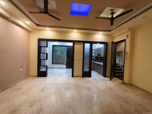 Room in 6+ BHK Independent House at Palam Vihar Residents Association, Palam Vihar – for Rent