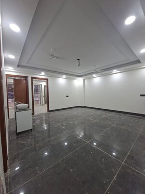 Room in 4 BHK Builder Floor at Chattarpur – for Sale