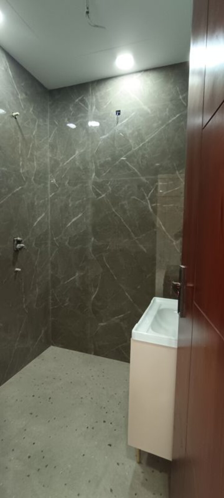 Bathroom, fidato-honour-homes 3 Bedroom 150 Sq.Yd. Builder Floor In Sector 89 Faridabad 10557163