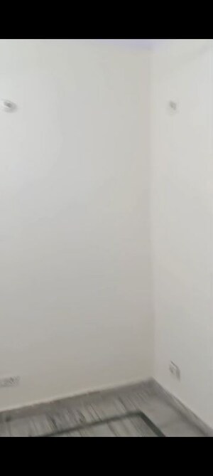 Room in 2 BHK Builder Floor at Govindpuri – for Rent