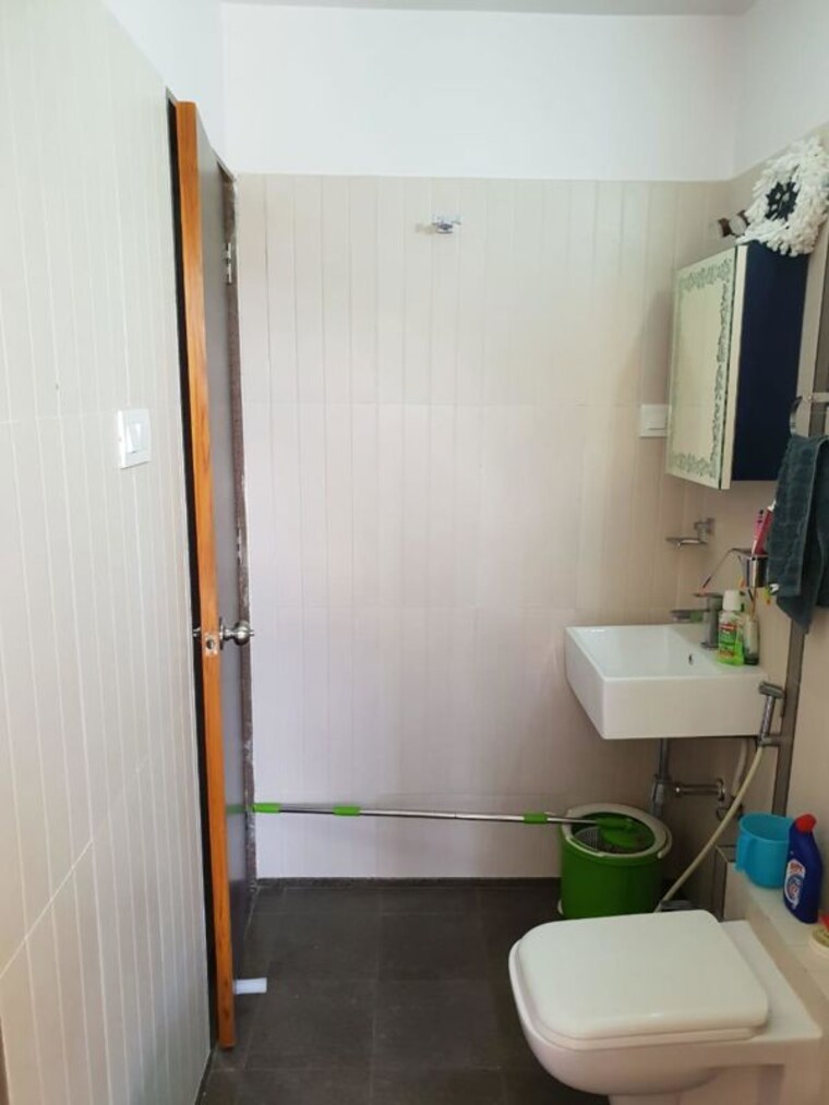 Bathroom, vijay-nagari-annex 2 Bedroom 920 Sq.Ft. Apartment In Waghbil Thane 10557023