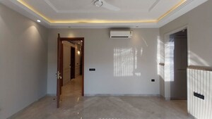 Room in 3 BHK Builder Floor at Sector 22 – for Rent