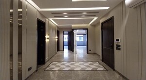 Building Lobby in 3 BHK Builder Floor at Sector 22 – for Rent