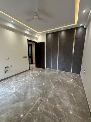 Room in 4 BHK Builder Floor at New Rajinder Nagar – for Sale