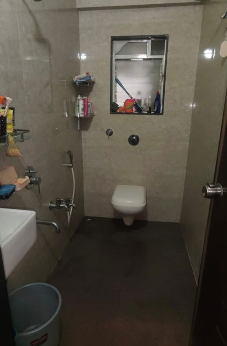 Bathroom, ram-mahal 3 Bedroom 1000 Sq.Ft. Apartment In Panch Pakhadi Thane 10557250