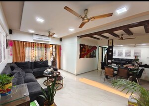 Living Room in 3 BHK Apartment at Ram Mahal, Panch Pakhadi – for Sale