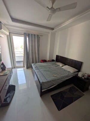 Bedroom in 4 BHK Apartment at Sector 4 Dwarka – for Rent