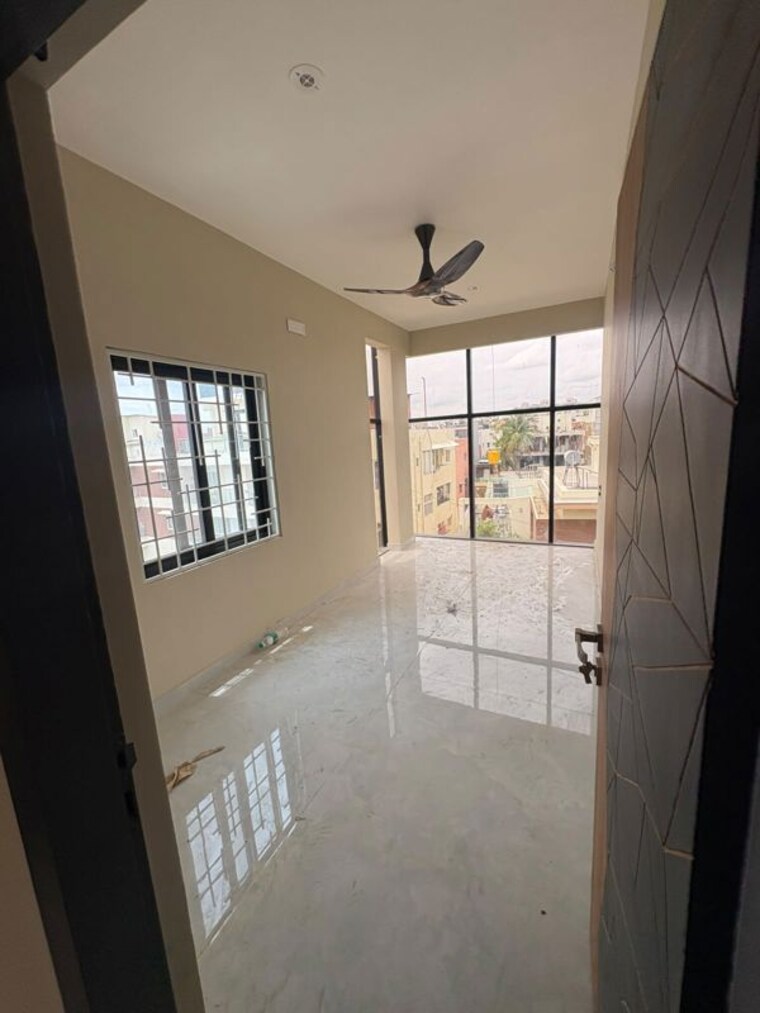 Room, banaswadi 5 Bedroom 2200 Sq.Ft. Apartment In Banaswadi Bangalore 10557254
